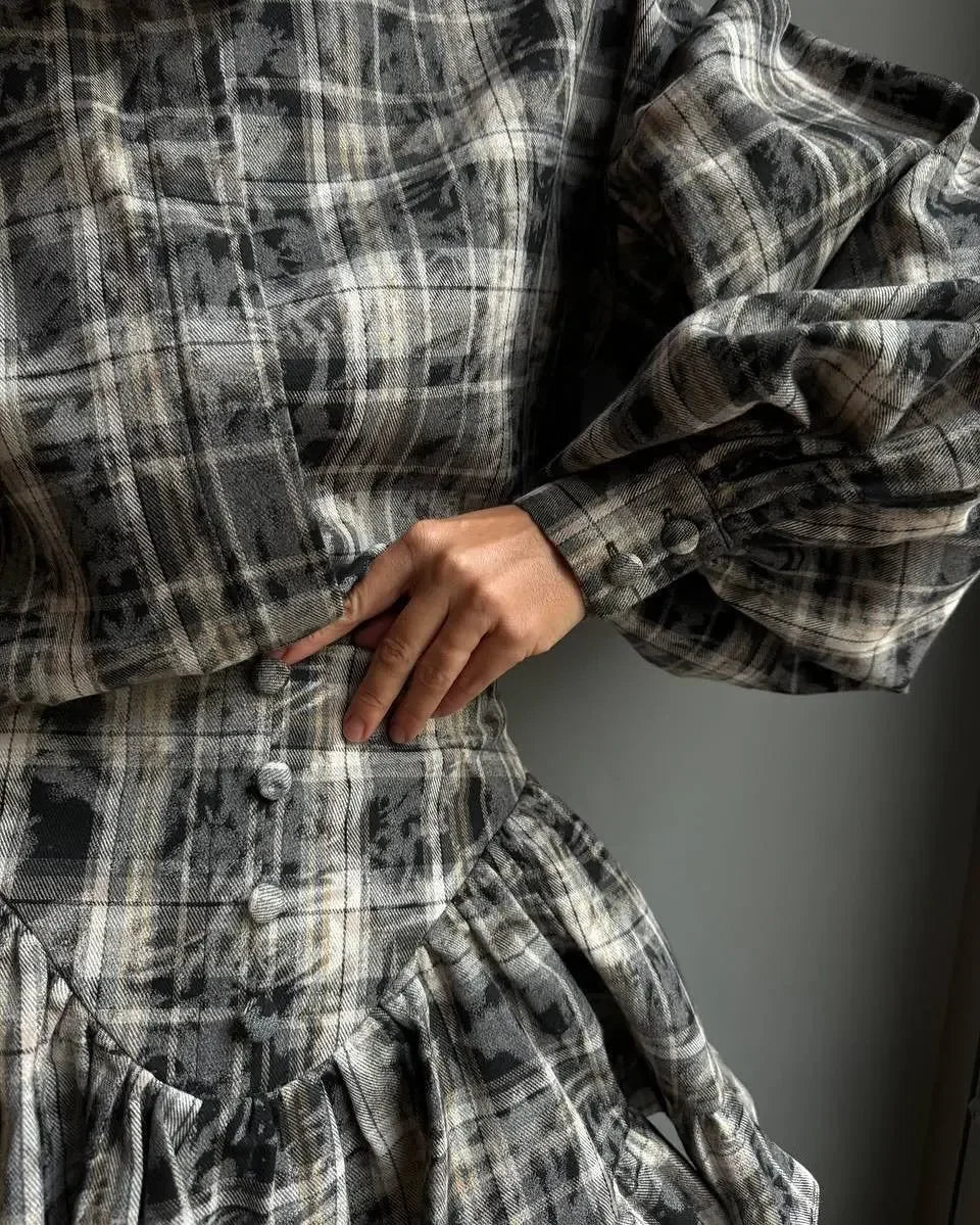 2025 New Elegantsuit Women's Clothing Set High-End Feel Spring Plaid Design Sensibility Ruffle Edge Mini Dress 2-Piece Wholesale